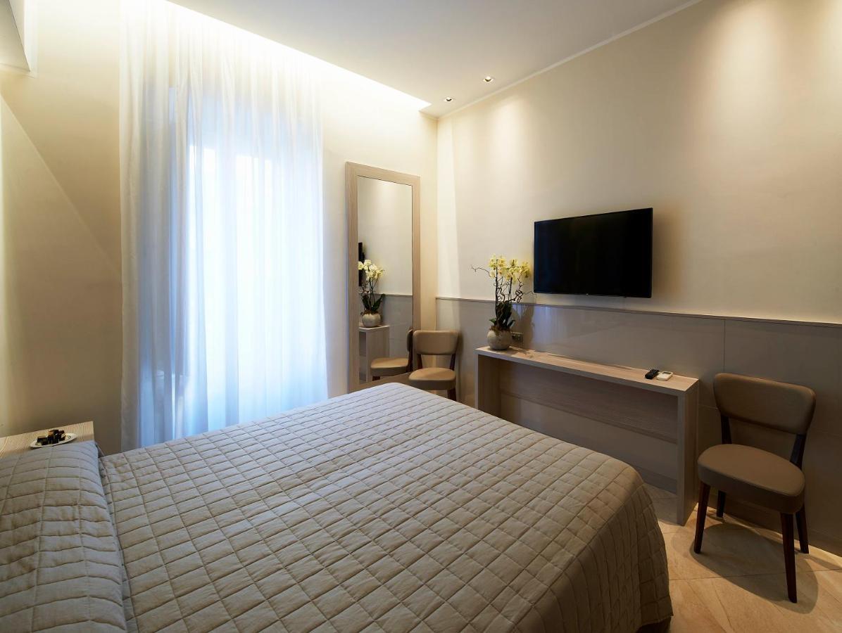 Harry'S Bar Trevi Luxury Apartments - Mignanelli Рим Екстериор снимка
