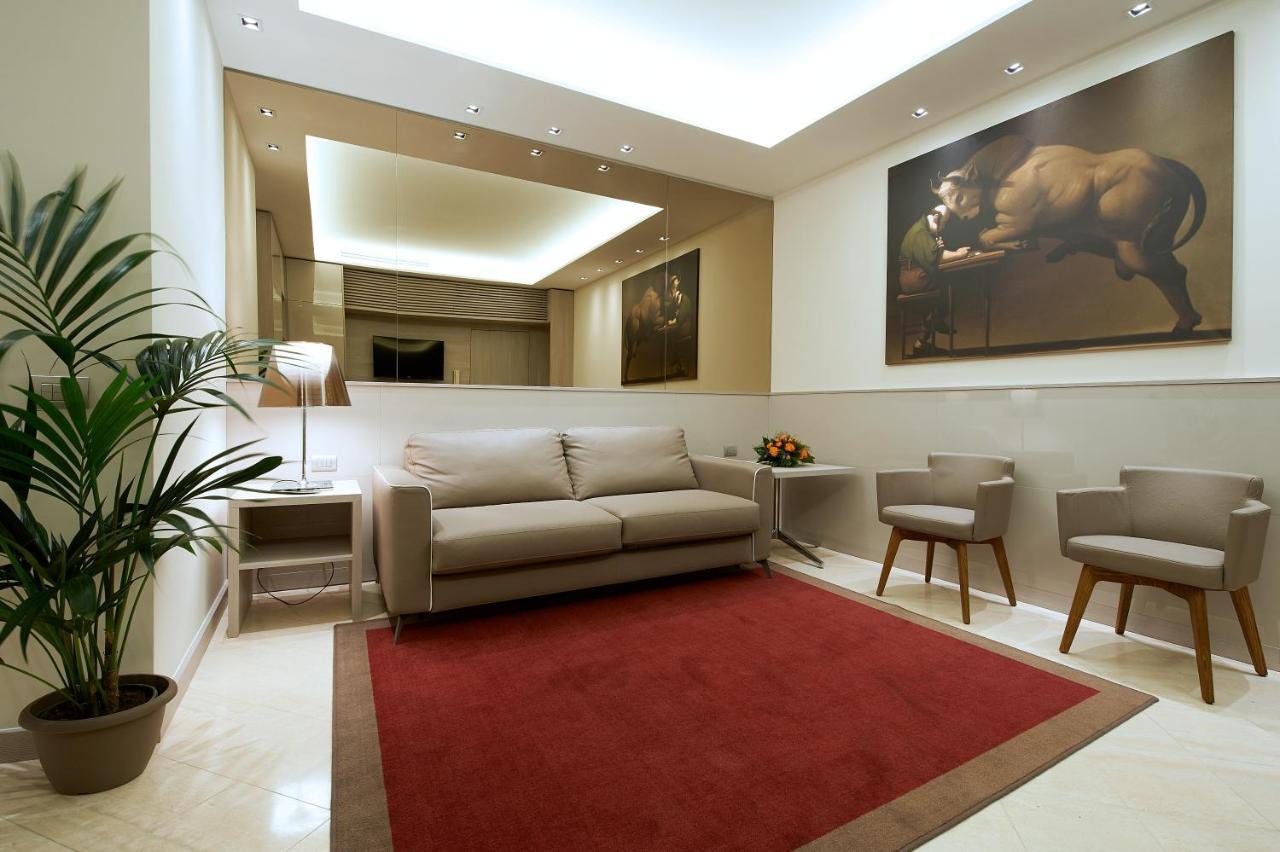 Harry'S Bar Trevi Luxury Apartments - Mignanelli Рим Екстериор снимка